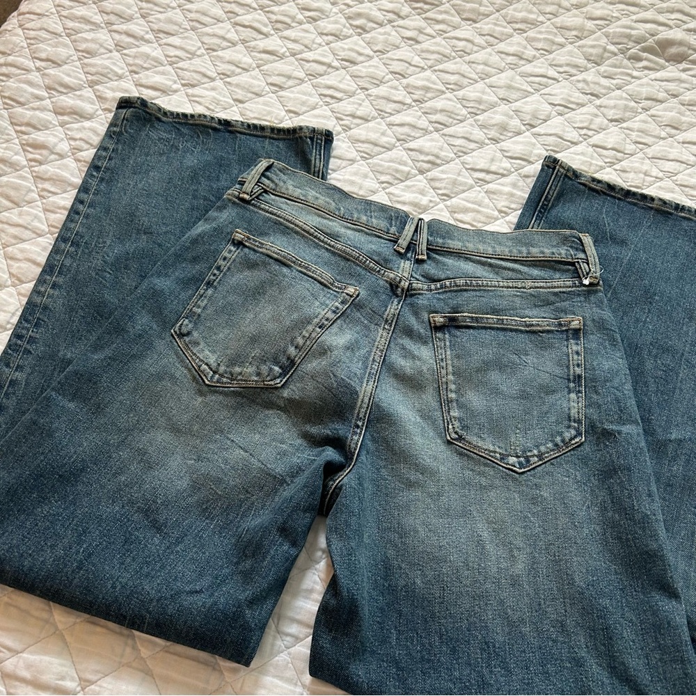Good American Good Standard High-Rise Baggy Jeans in Dark Denim - Picture 11 of 14